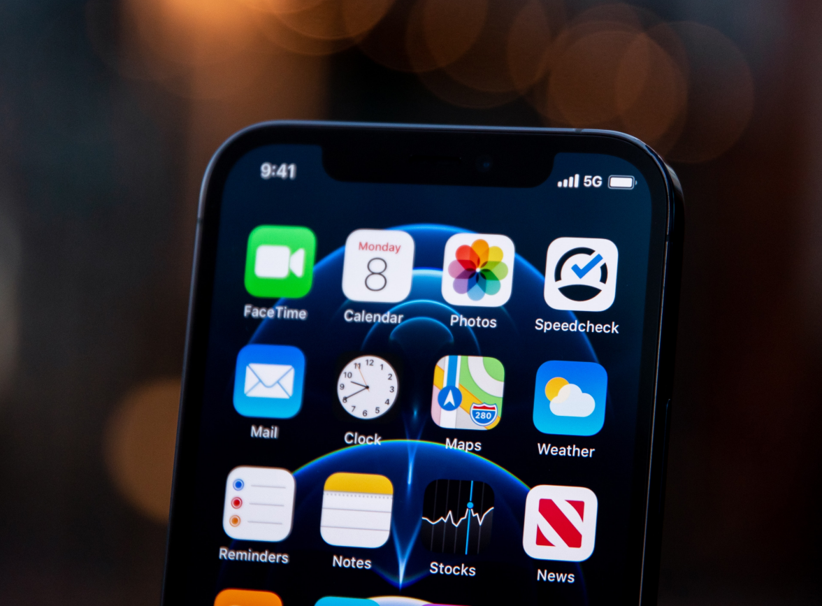常州苹果手机维修分享为什么 iPhone 12 在冬季会自动关机 